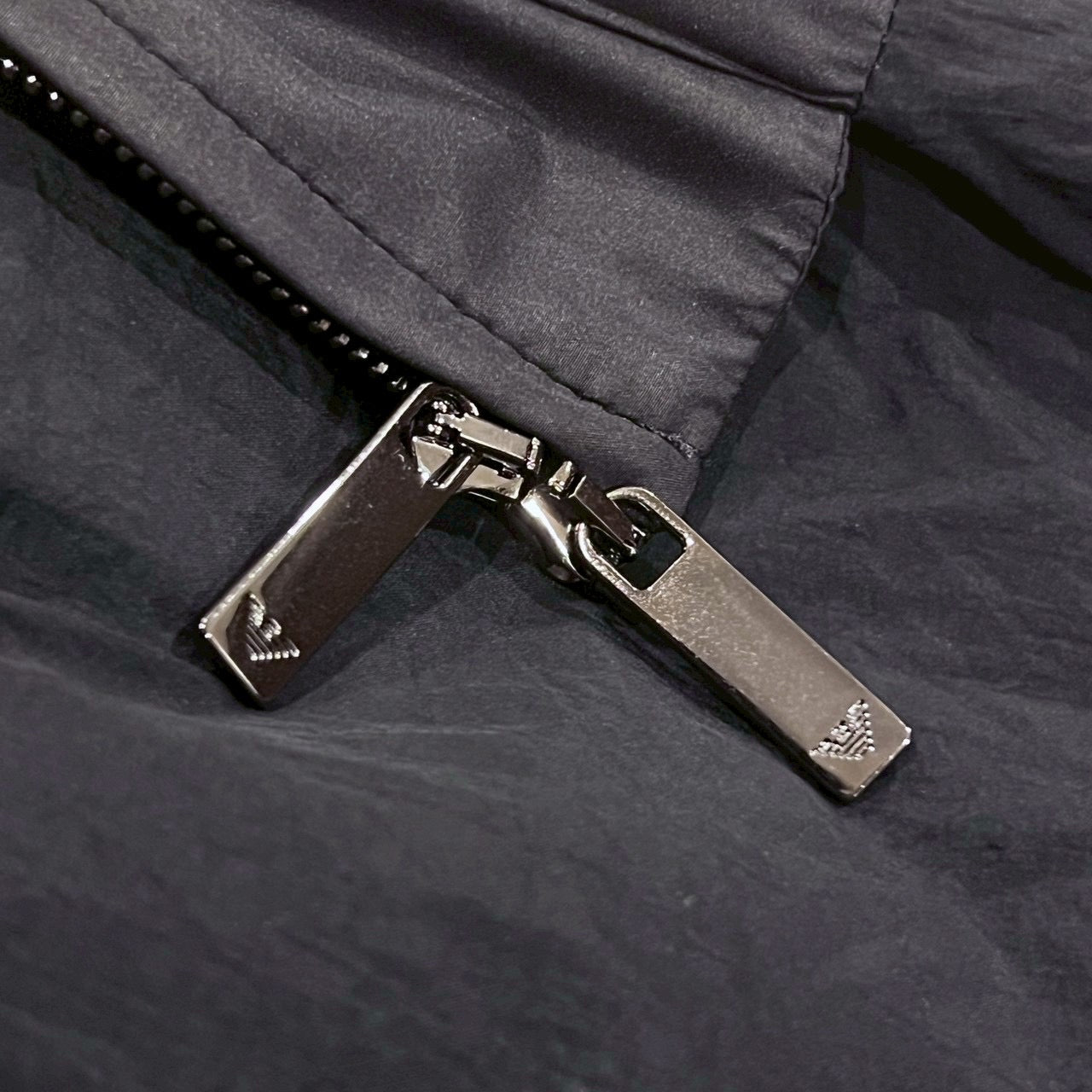21万 新品 E.ARMANI バージンウール100% 異素材 ウインドブルゾン