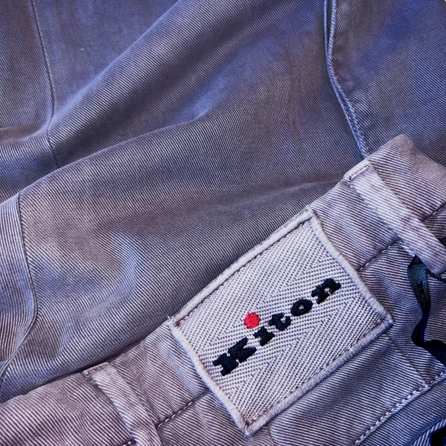 21万 新品 Kiton 総手縫い 妙味 アッシュド紫グレー カーゴパンツ 32
