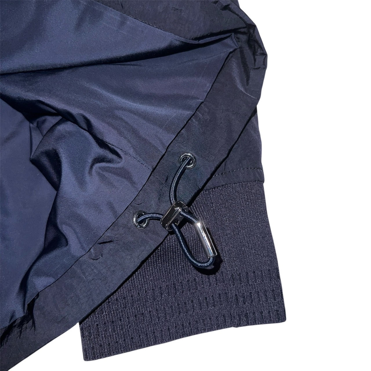 19万 3日限定【EMPORIO ARMANI】全天候型 ロゴ ブルゾン 濃紺