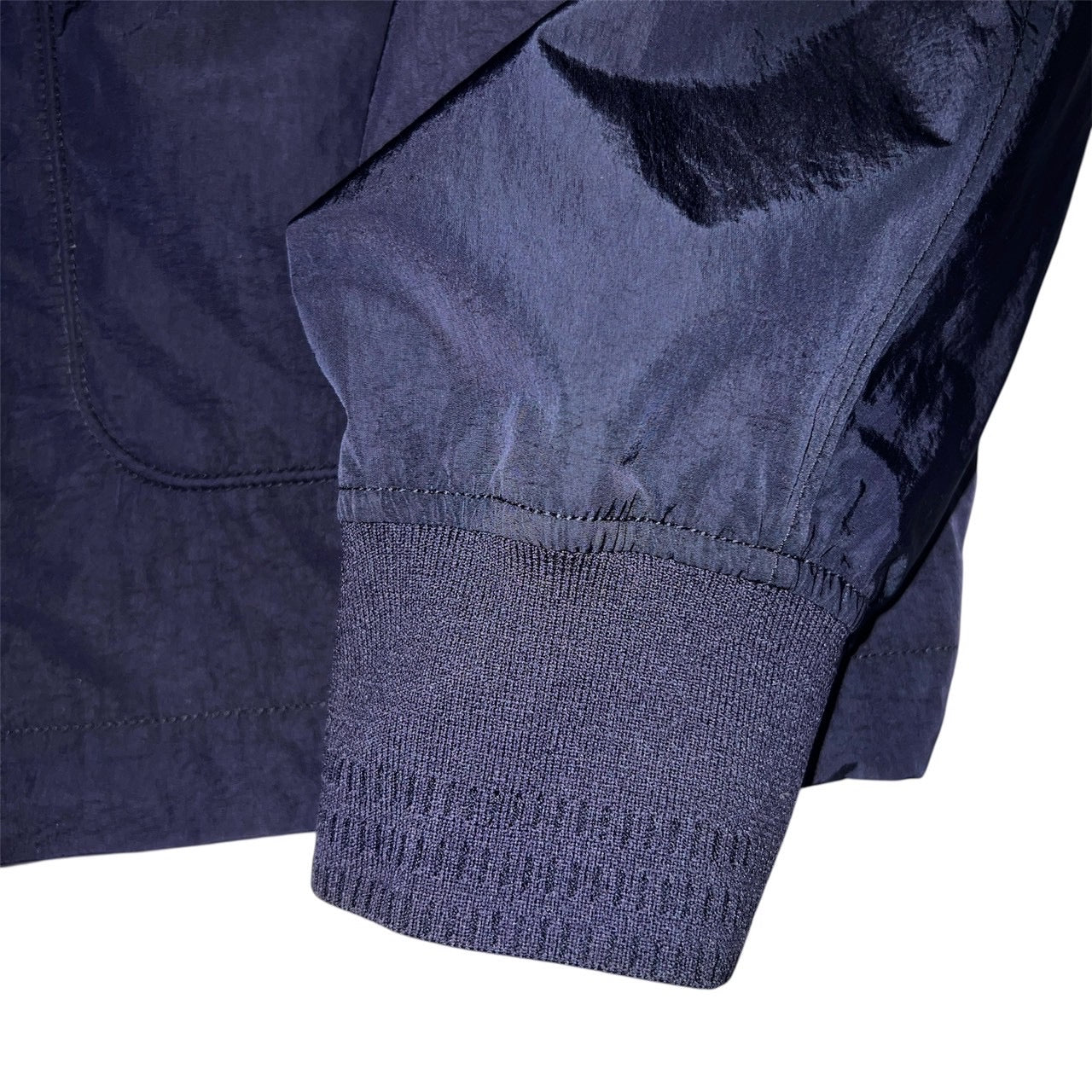 19万 3日限定【EMPORIO ARMANI】全天候型 ロゴ ブルゾン 濃紺
