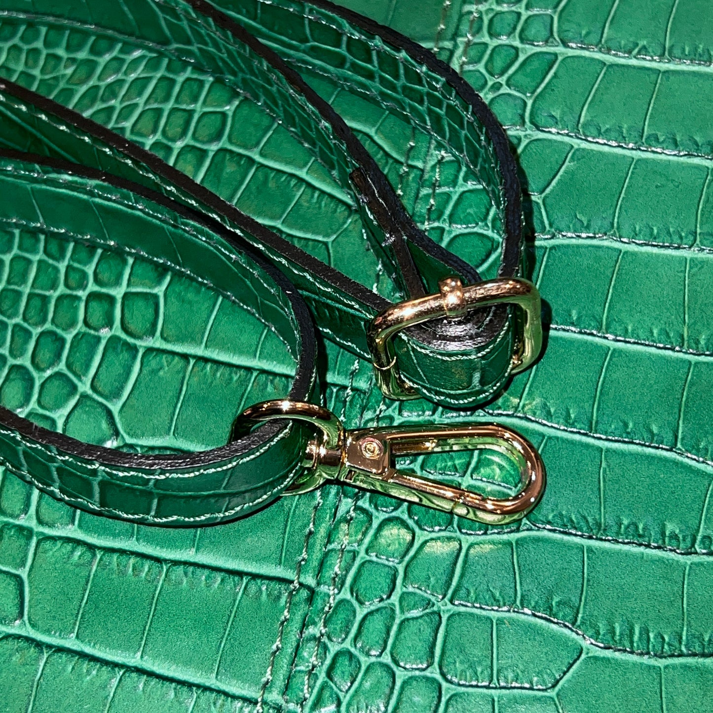 RRP$700 [new] Pelliccia milan Italy Shoulder bag Leather Crocodile emboss